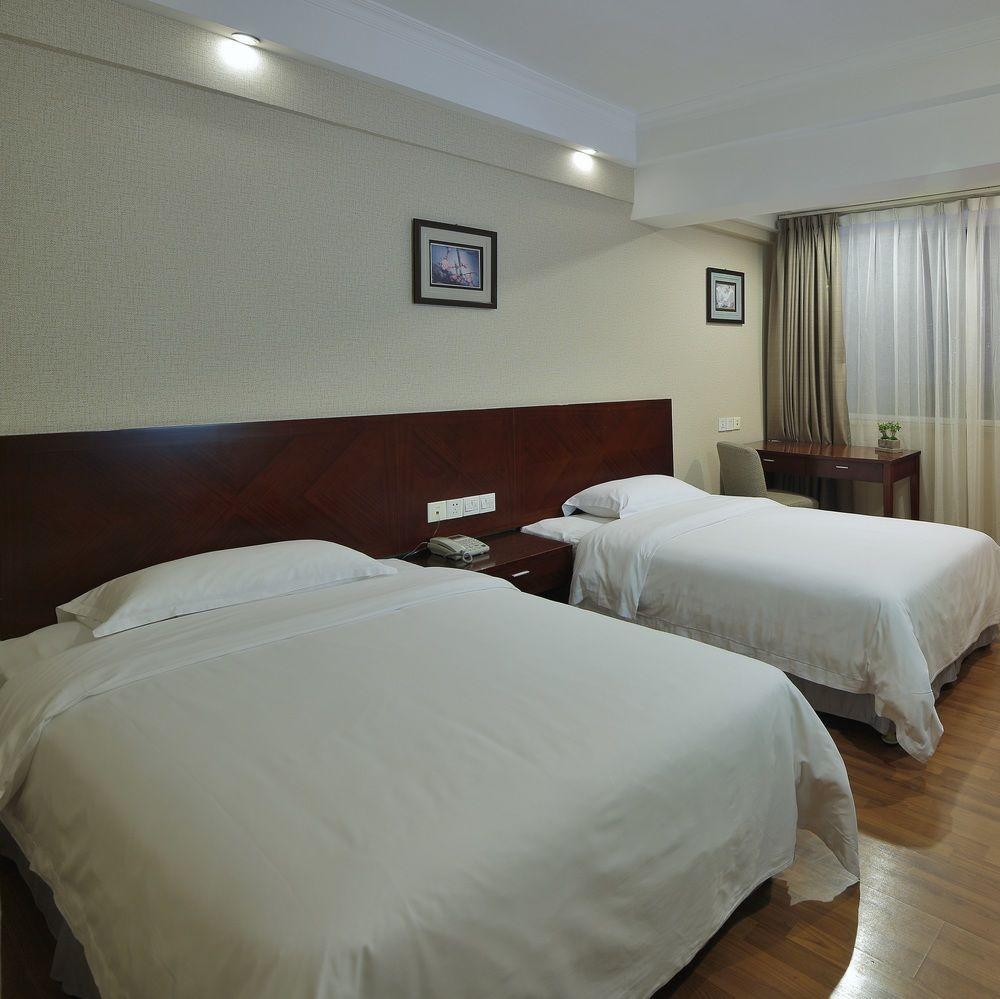Paco Hotel Guangzhou Jiangtai Road Metro Branch Екстериор снимка