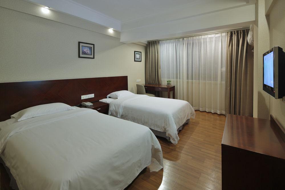Paco Hotel Guangzhou Jiangtai Road Metro Branch Екстериор снимка