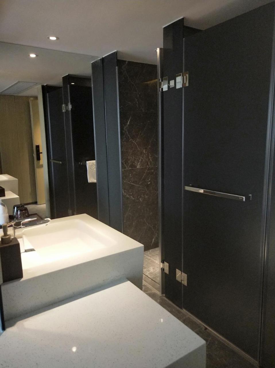 Paco Hotel Guangzhou Jiangtai Road Metro Branch Екстериор снимка