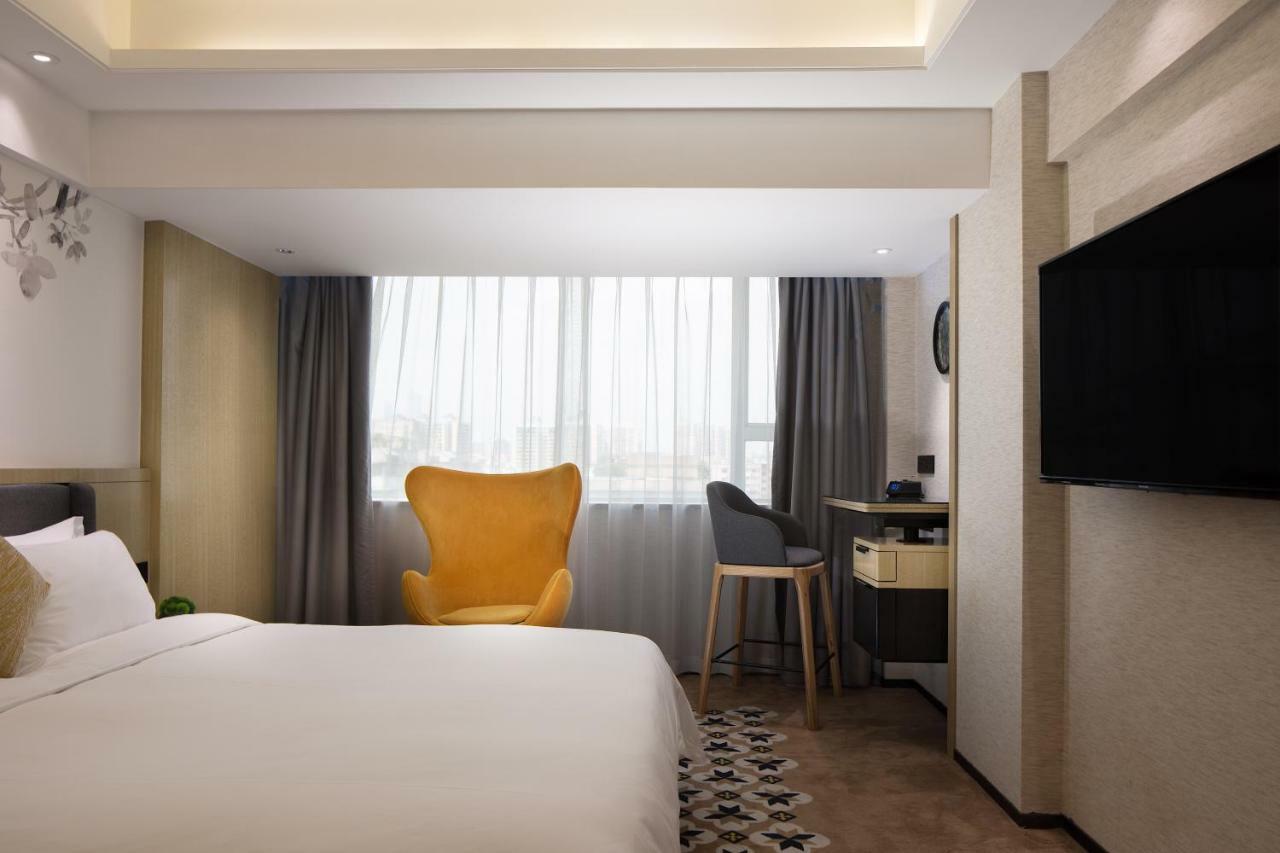 Paco Hotel Guangzhou Jiangtai Road Metro Branch Екстериор снимка