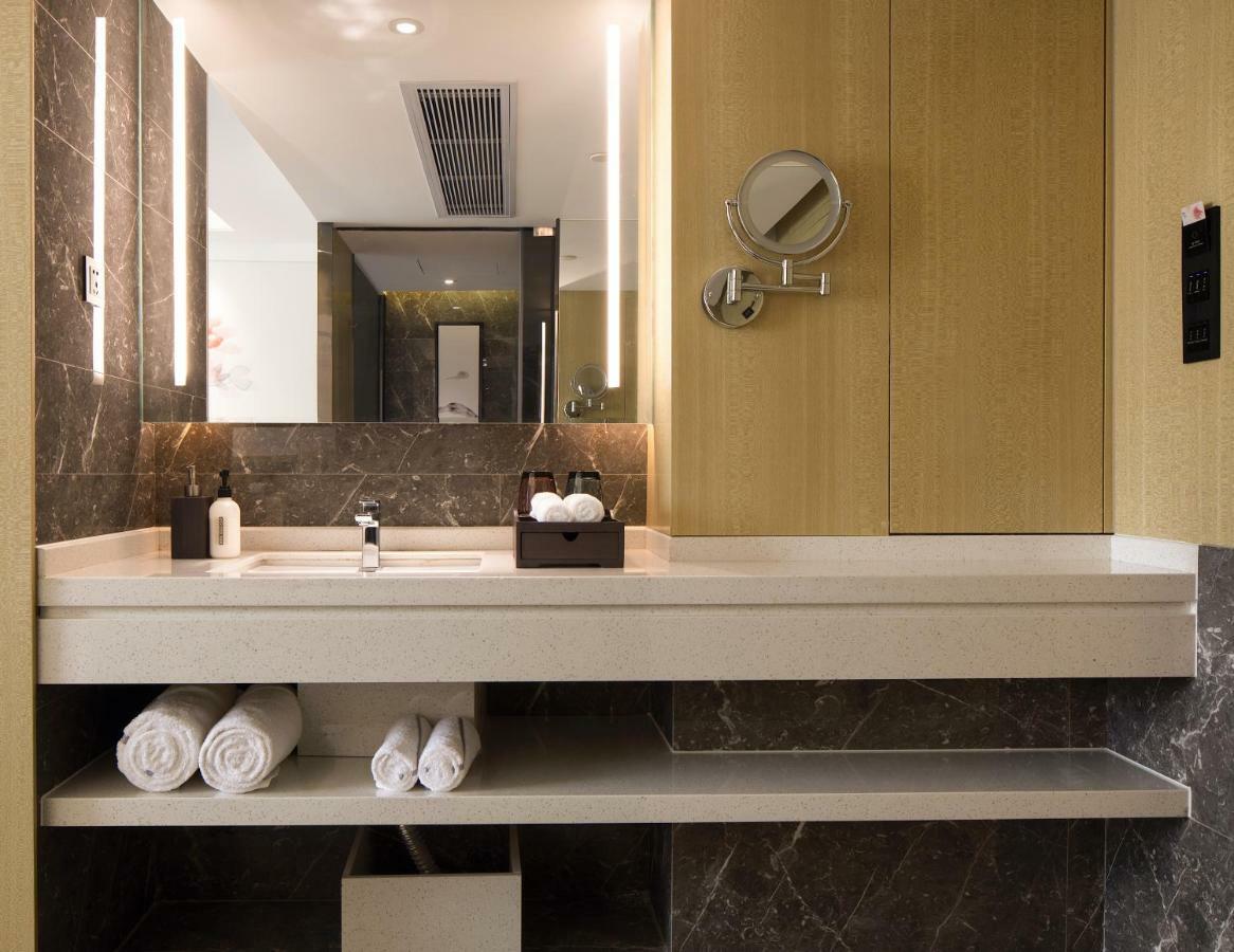 Paco Hotel Guangzhou Jiangtai Road Metro Branch Екстериор снимка
