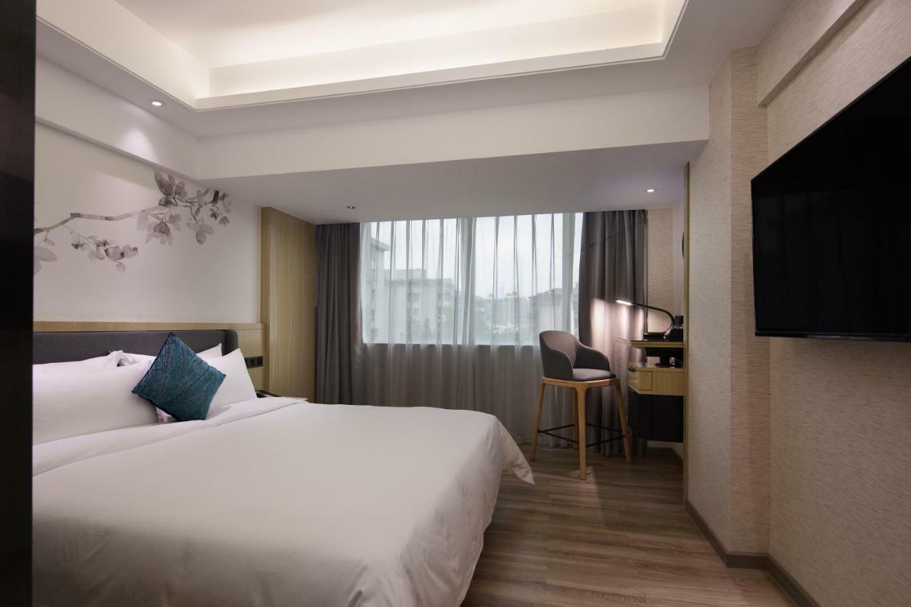 Paco Hotel Guangzhou Jiangtai Road Metro Branch Екстериор снимка