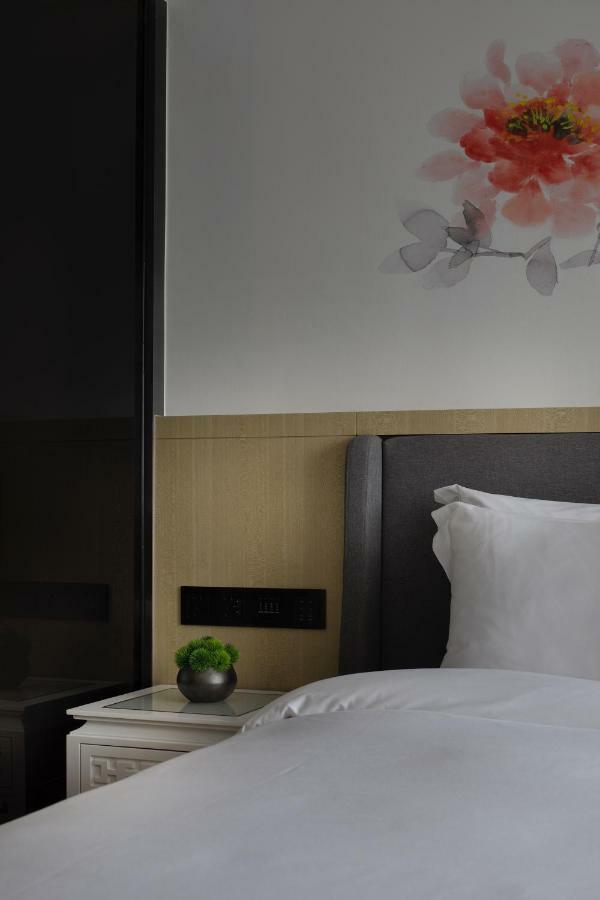 Paco Hotel Guangzhou Jiangtai Road Metro Branch Екстериор снимка